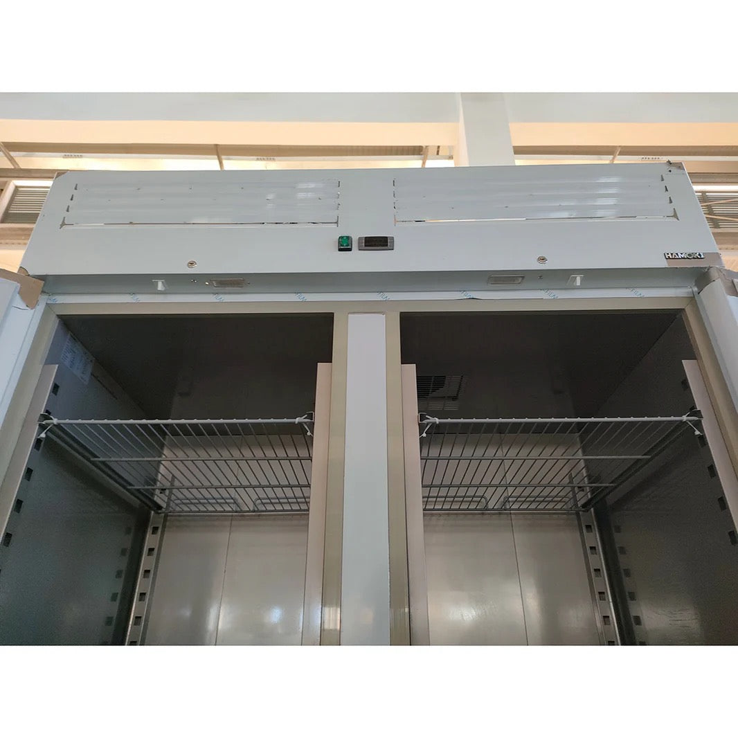 Upright Refrigerated Double Door Vertical Cabinet - 1375L