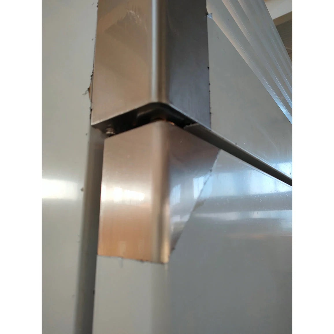 Upright Refrigerated Double Door Vertical Cabinet - 935L
